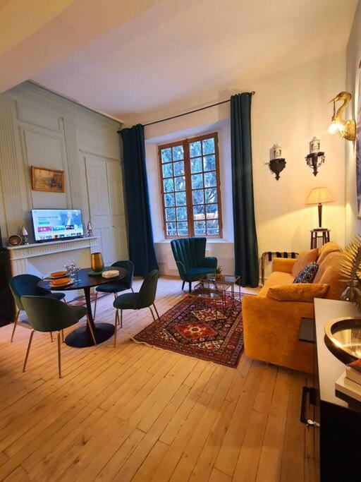 Apartment T2 Calme Vieux Basilique *